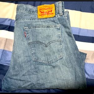 Men’s Levi Jeans